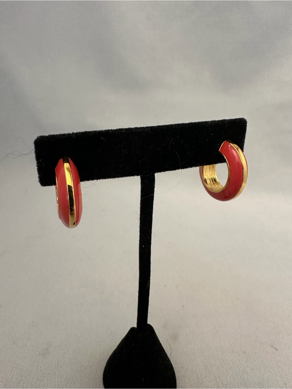 Crown Trifari Gold Tone Hoop Earrings with Dark Pink Enamel Sides